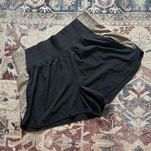 NWT YPB Abercrombie unlined workout short